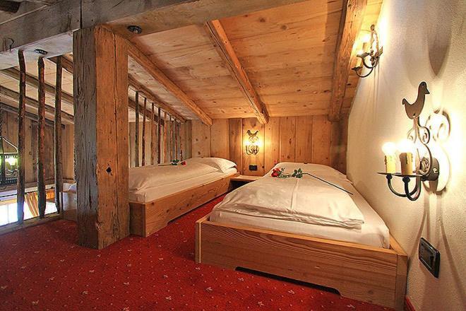 Hotel Garni San Nicolo Pozza di Fassa Ngoại thất bức ảnh
